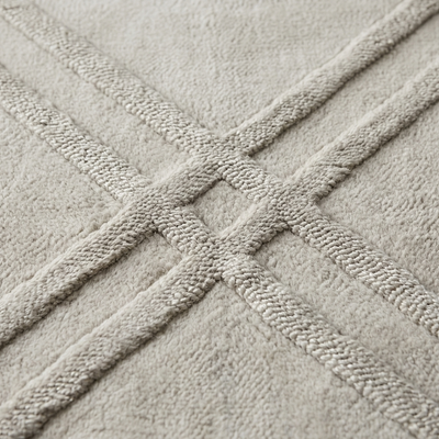 Lattice Salon — Macro Detail