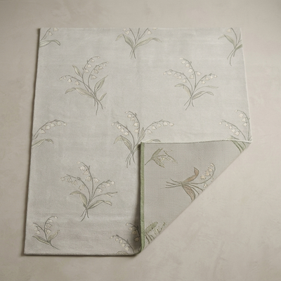 Muguet Salon — Flipped Corner