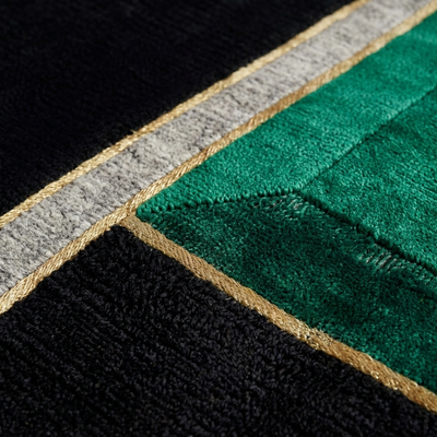 Emerald Step — Macro Detail