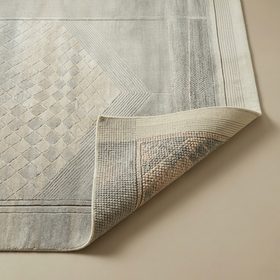 Wilton Mist — Flipped Corner