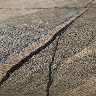 Saddle Drift — Macro Detail