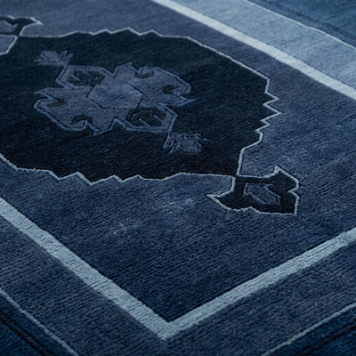 Nuit Azure — Macro Detail