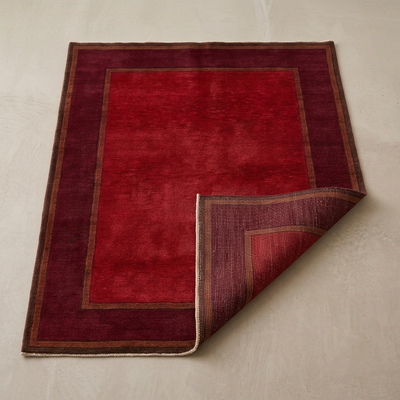 Rubis Élevé — Flipped Corner